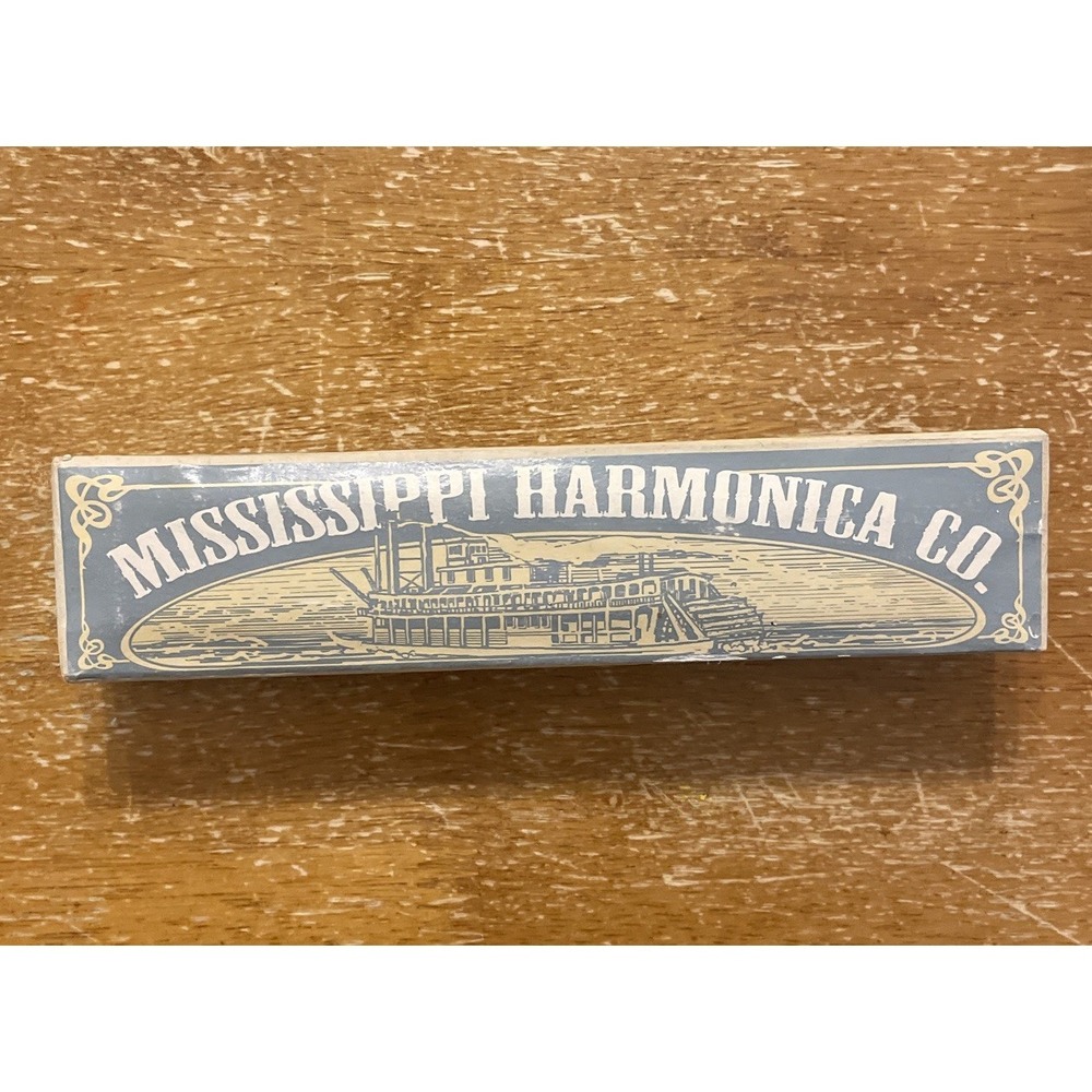 Vintage Regal Mississippi Harmonic Co. Harmonica in Original Box #96235 USED